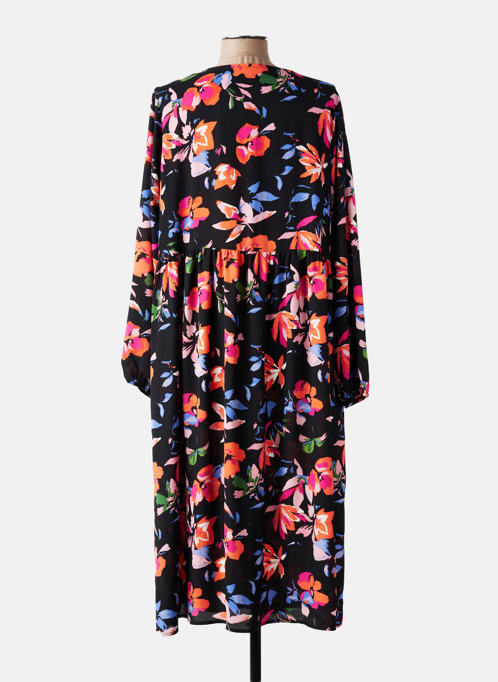 Rochie lungă mâneci lungi mâneci lungi negru ONLY CARMAKOMA femeie