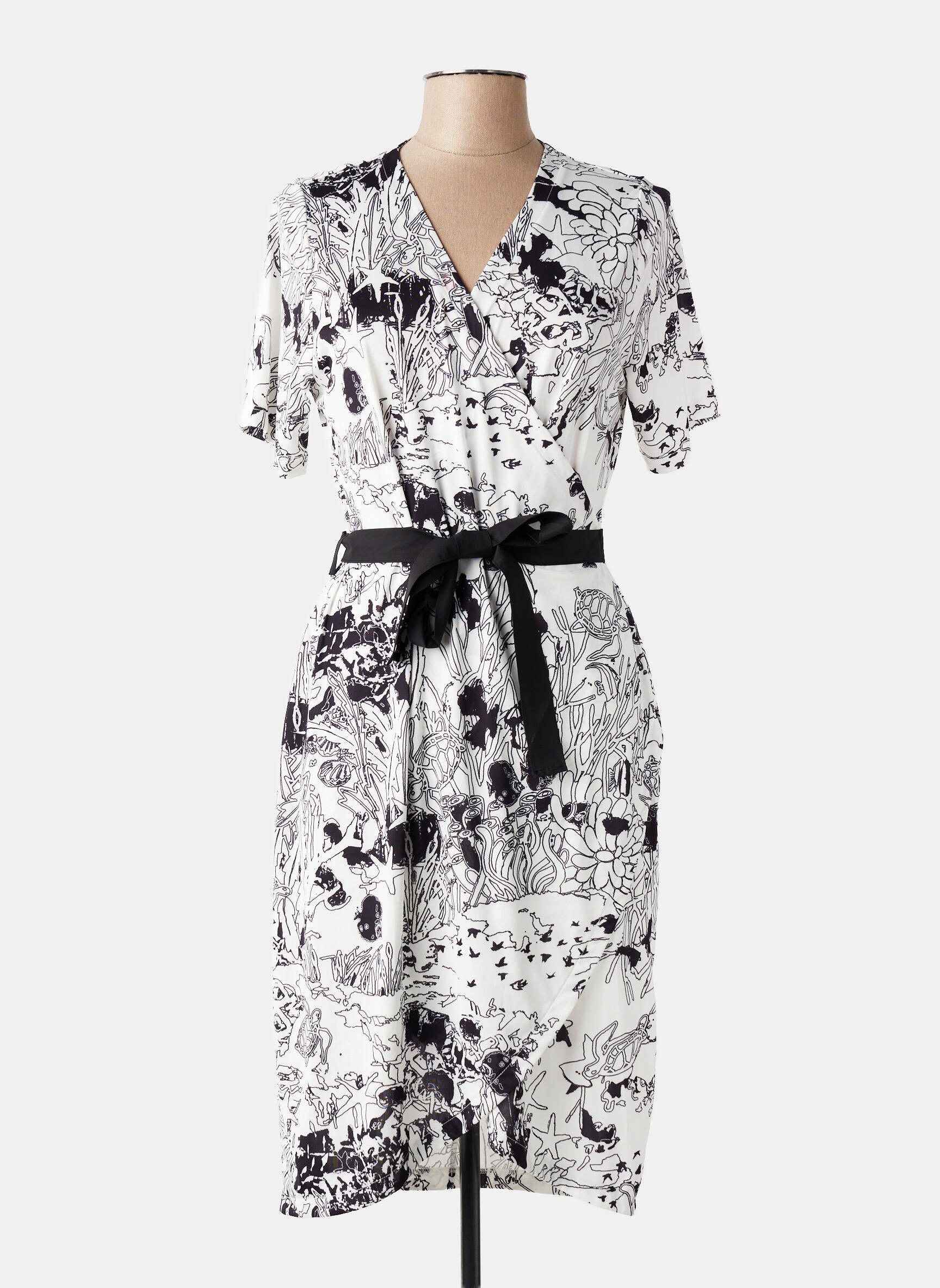 Rochie midi imprimeu floral mâneci scurte negru MALOKA femeie