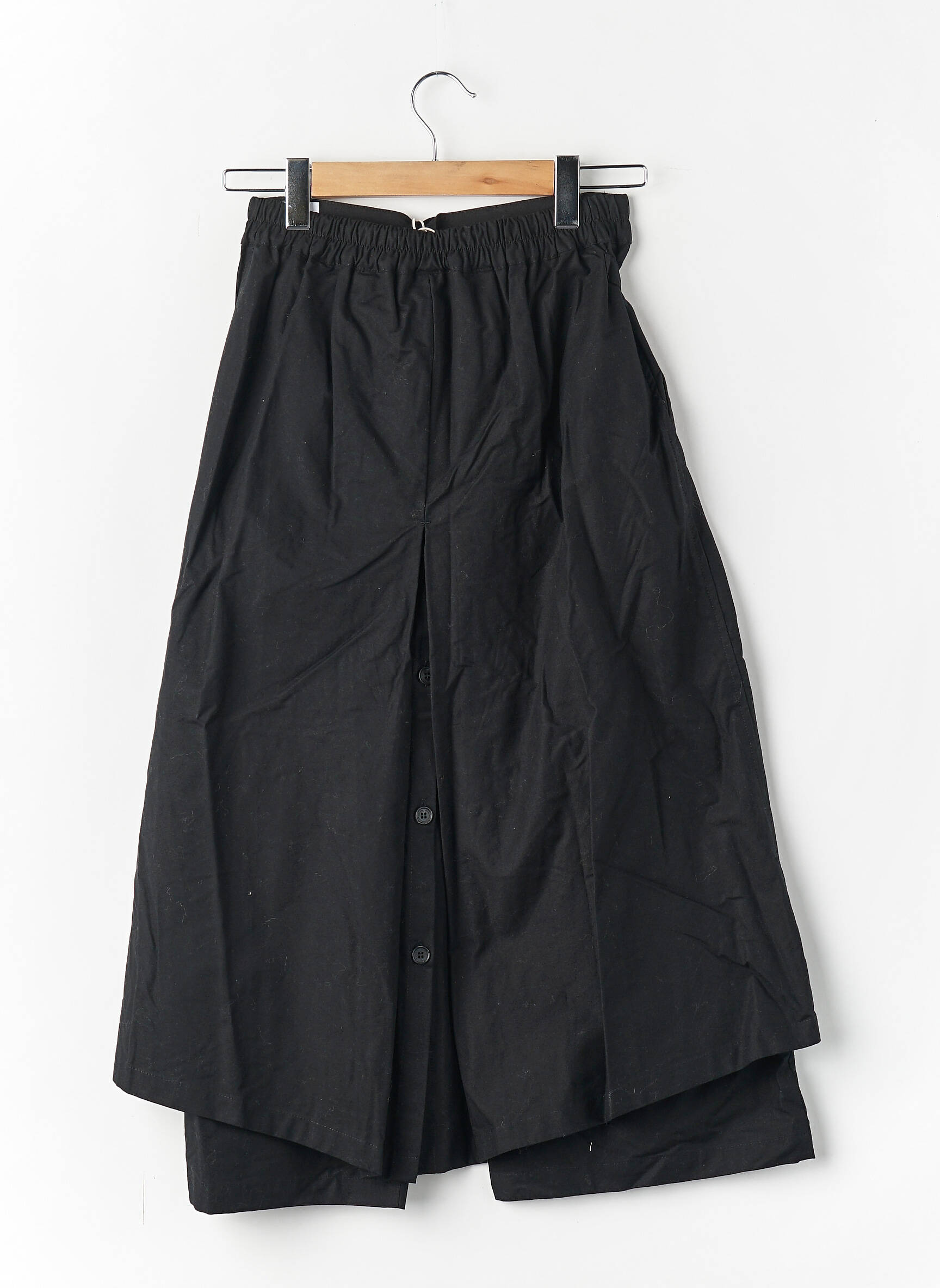 Pantalon trei sferturi negru YUGEN femeie