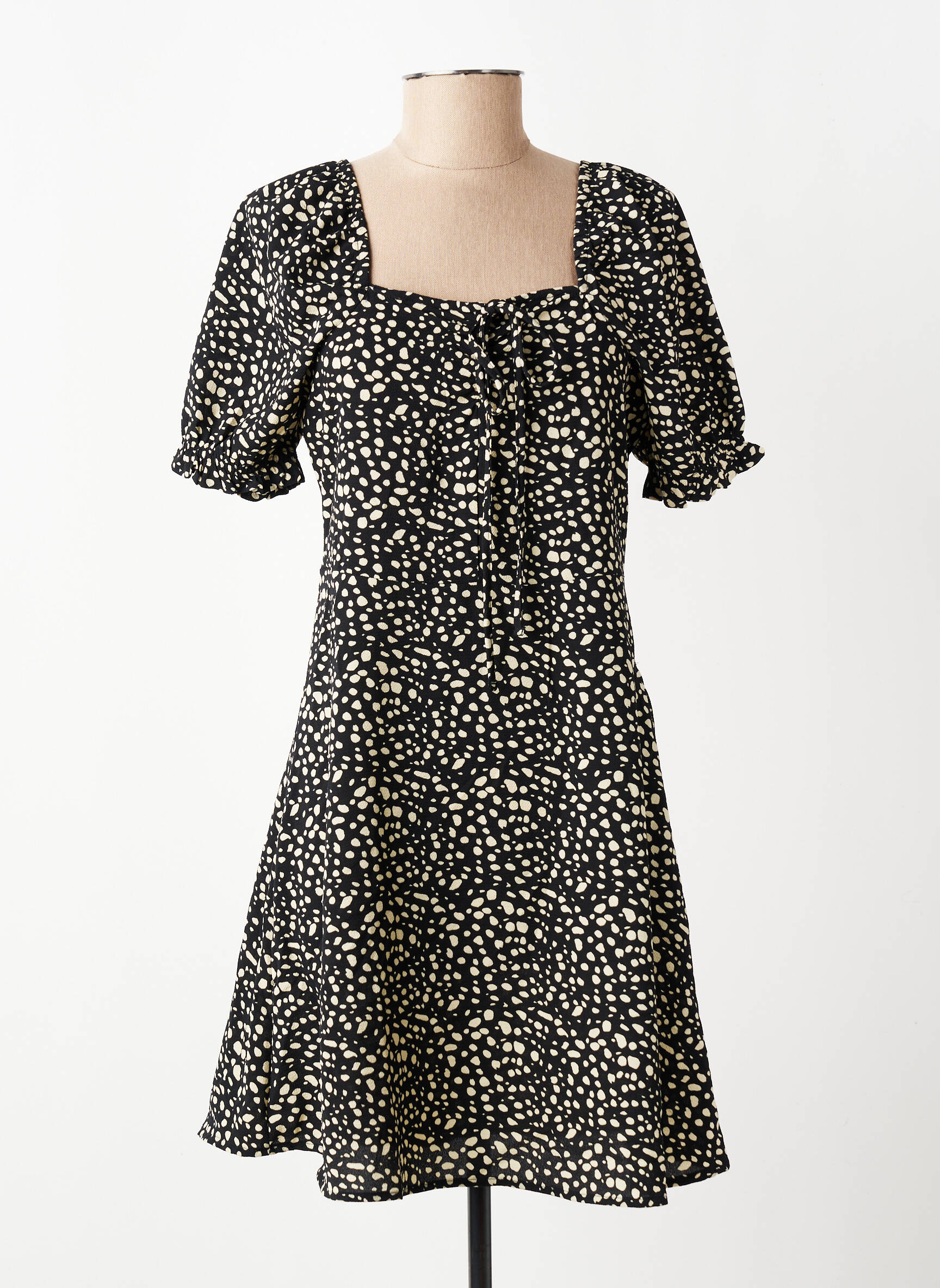 Rochie scurtă mâneci scurte mâneci scurte negru JACQUELINE DE YONG femeie